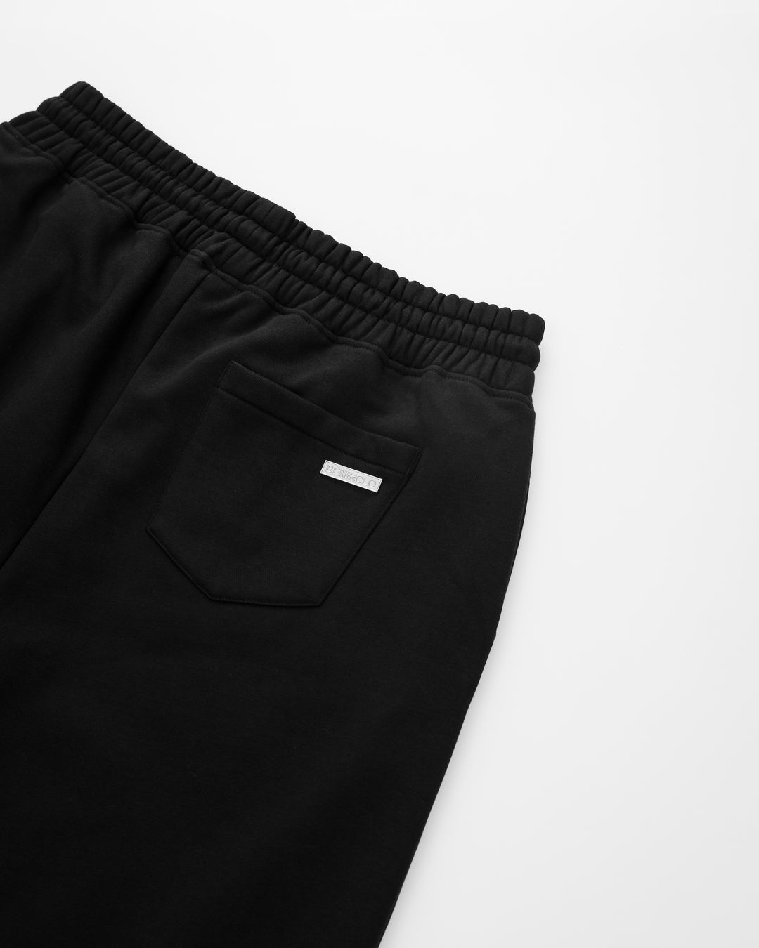 BASICS straight leg jogger