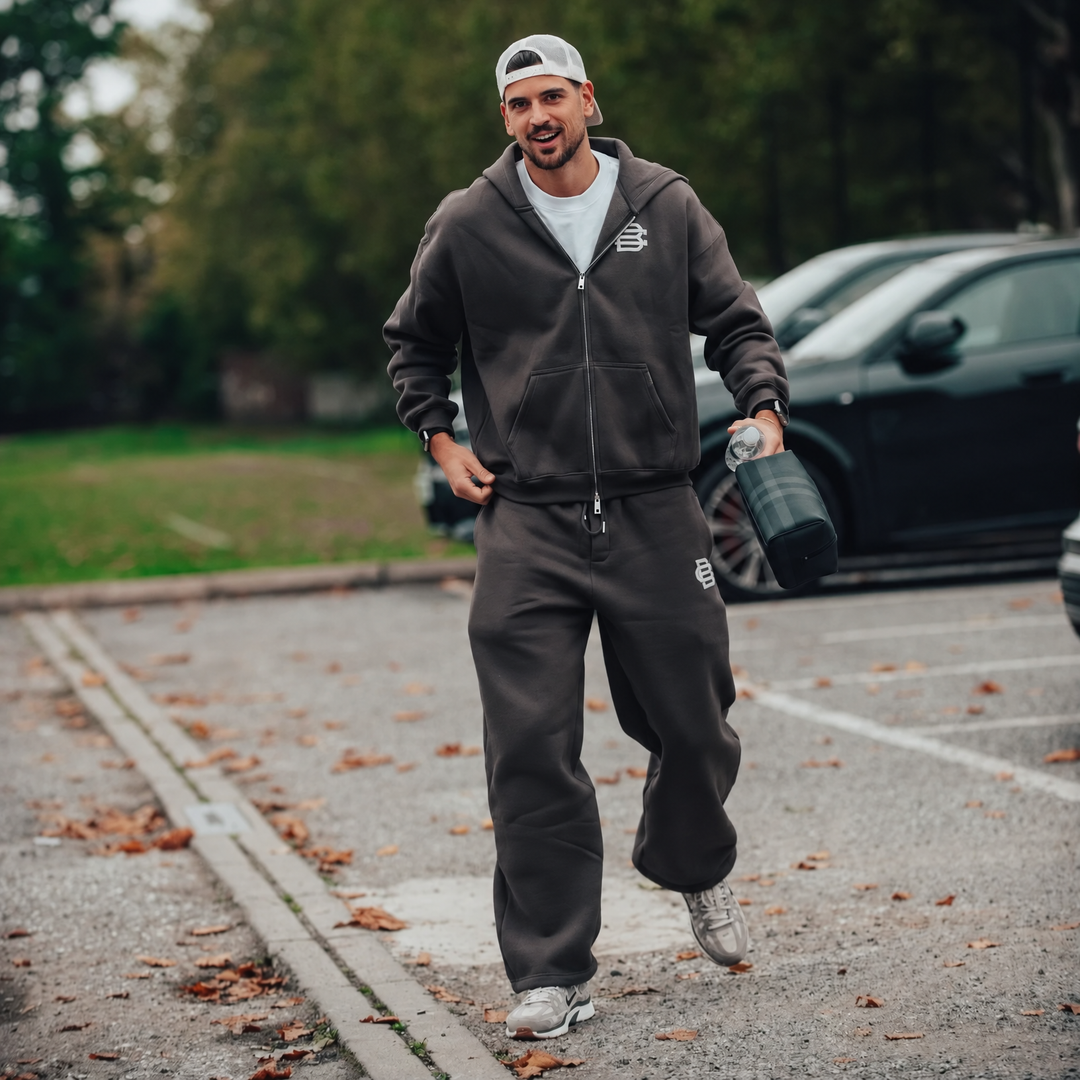 Bénir Club Basics Zip Hoodie - Mocha