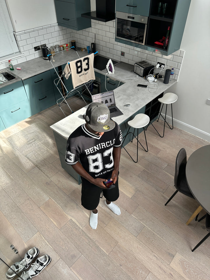 God’s Timing 83 knit Jersey - Black